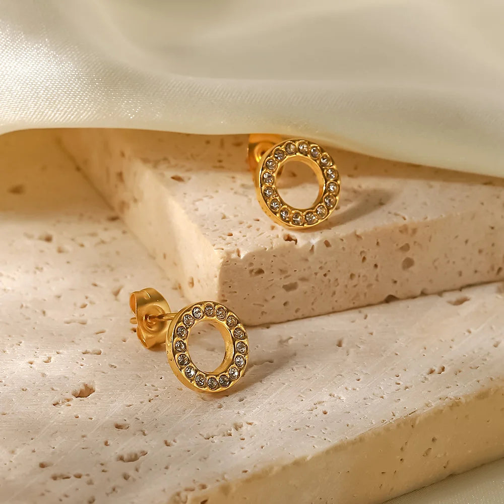 Cubic Zirconia Earrings 18K Gold Plated for Women ont he rock