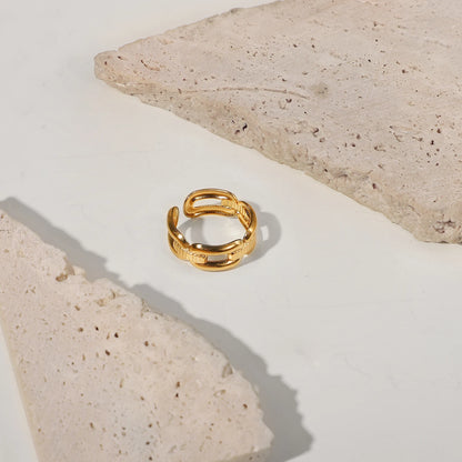Adjustable Minimalist Rings 18K Gold Plated For Women between rocks